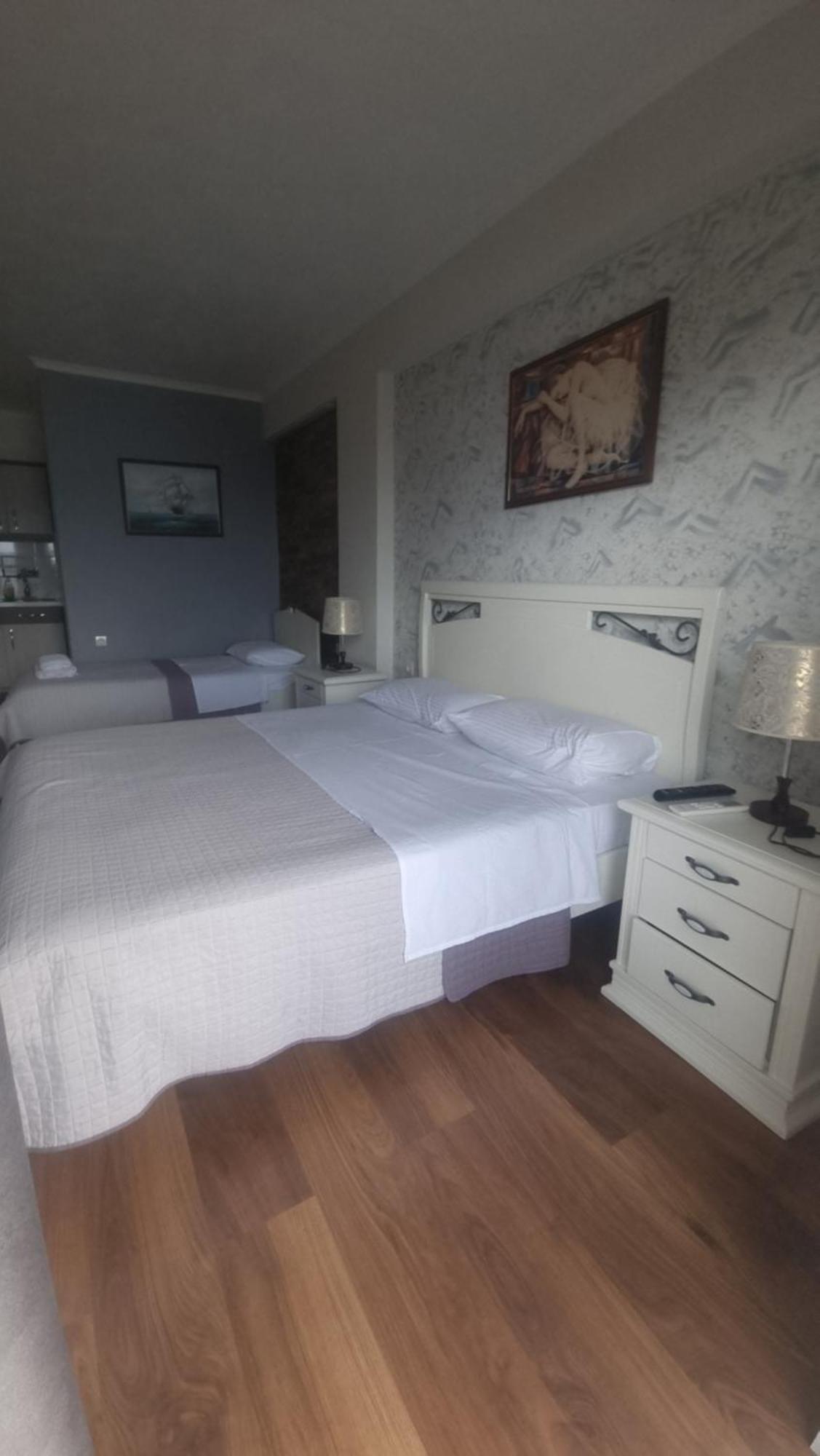 Hotel Klironomi Sarandë Buitenkant foto