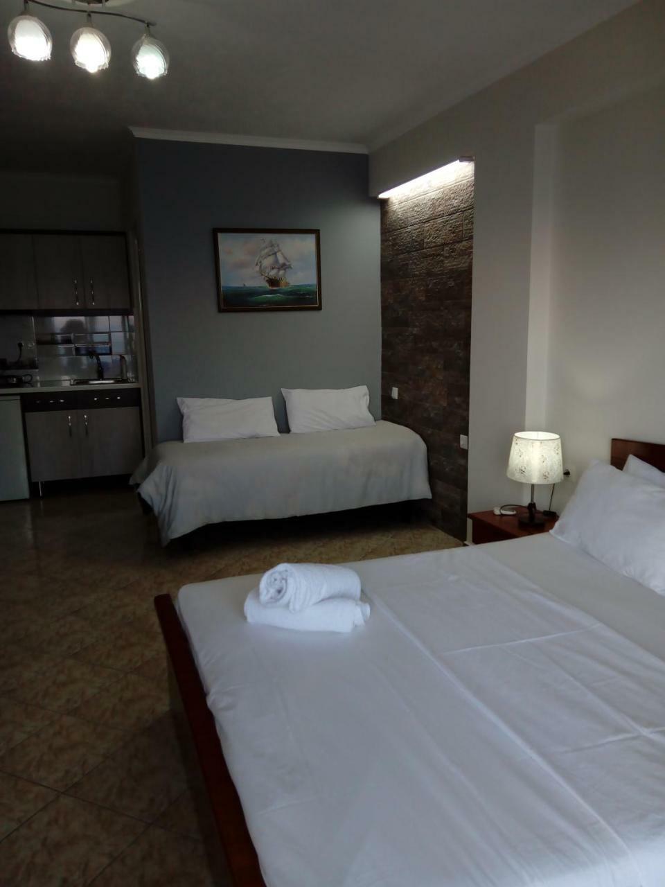 Hotel Klironomi Sarandë Buitenkant foto